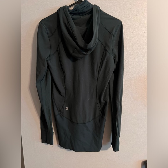 Dark green lulu jacket with hood. - Picture 4 of 5